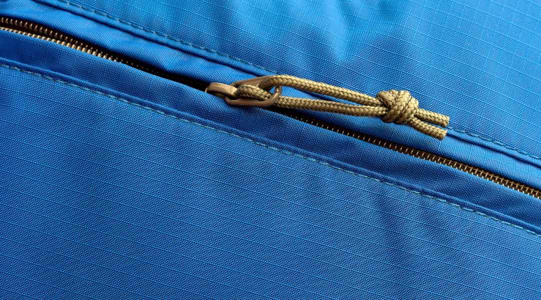 How to Get a Corroded Zipper Open